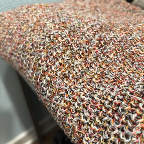 Marled Multicolor Crewneck Pullover Sweater with Split Back Openings, size M - Picture 5 of 8